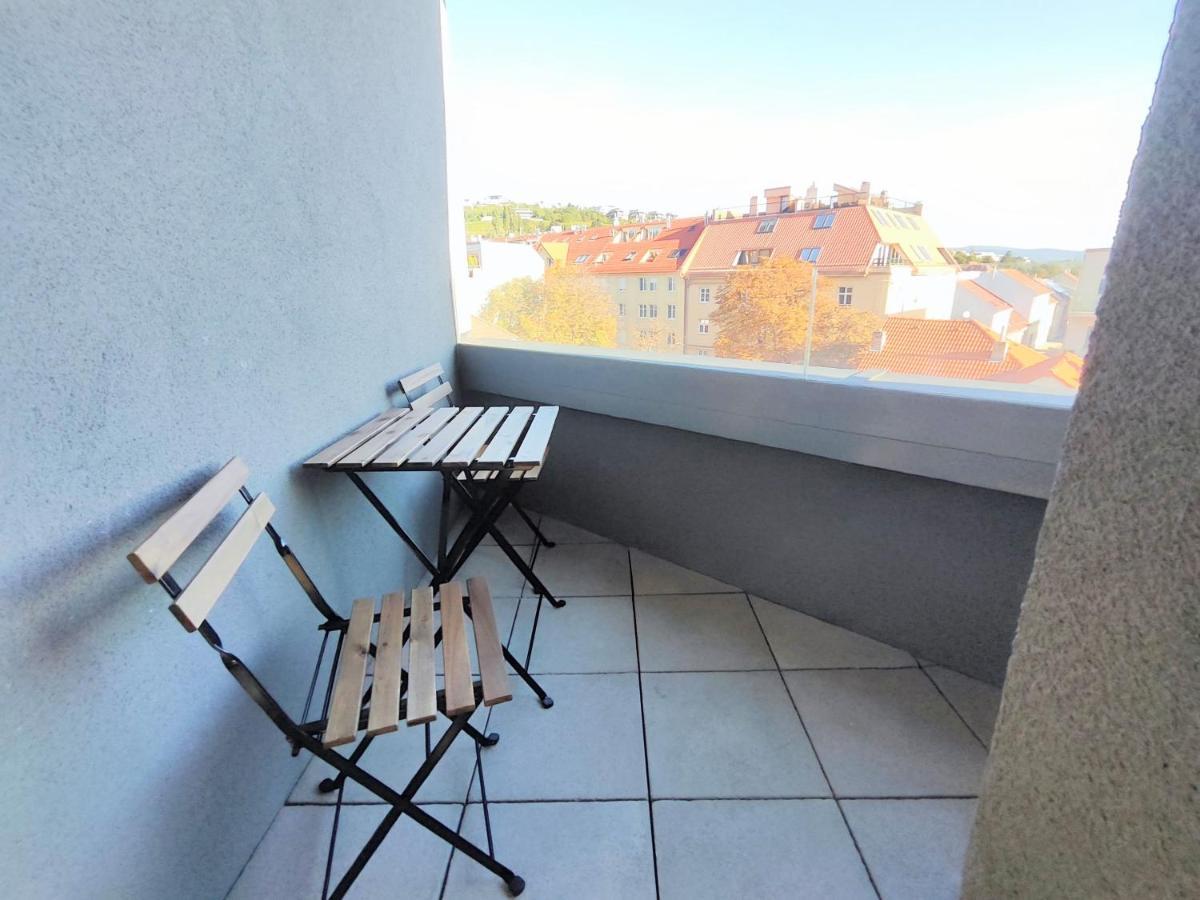 Schanz - Quietly Oriented - Private Parking - Balcony Bratislava Dış mekan fotoğraf